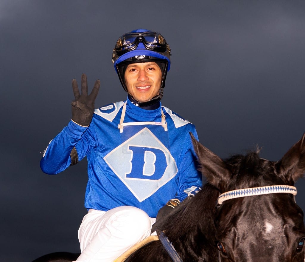 Victor Rosales 3 wins DEc14 Victor Rosales