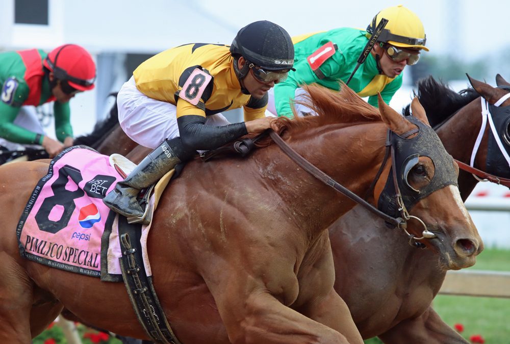 First Captain first under the wire in Pimlico Special