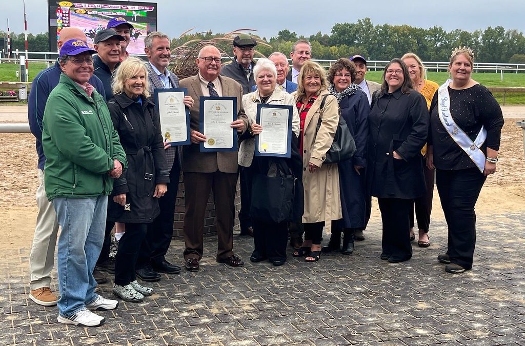 Delaware Park turf course dedicated to John Mooney