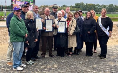 Delaware Park turf course dedicated to John Mooney