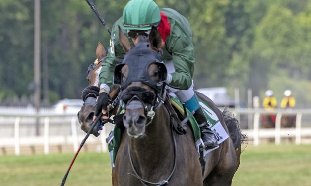 Sparkle Blue defends Big Dreyfus title